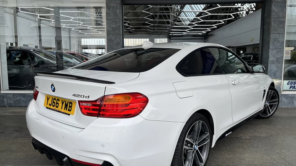BMW  4 Series 2.0 420d M Sport xDrive Great Specification