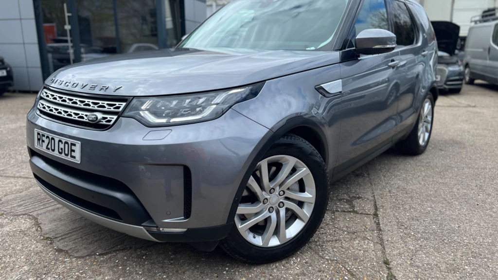 Land Rover Discovery 3.0 SD HSE COMMERCIAL 4WD Supplied By Us From New and Full Main Dealer Service History